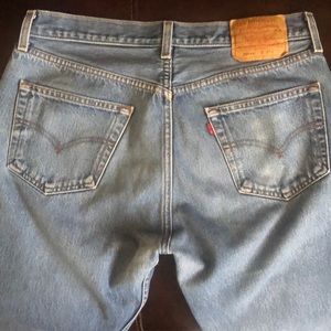 Vintage Levi’s 501xx jeans broken in killer fade!!